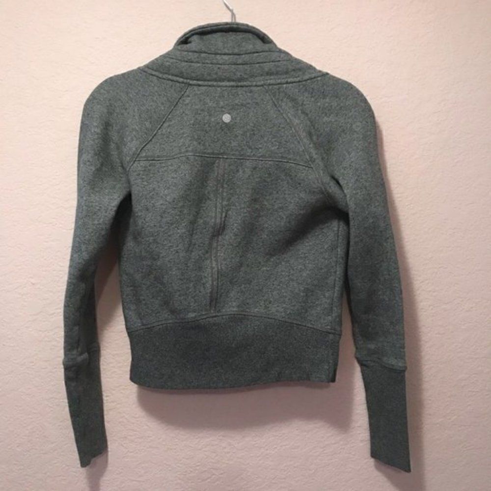 *30off3* Zella Gray Zip up Sweatshirt with‎ snap on buttons. - Picture 7 of 9